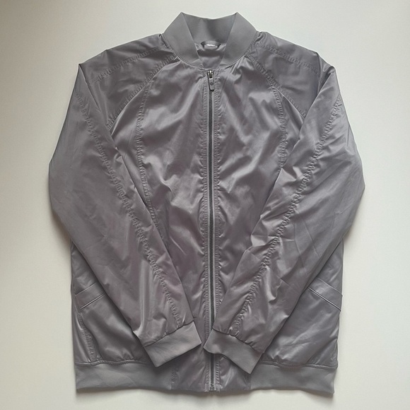 Lululemon Trace Back Bomber Jacket - Picture 2 of 11